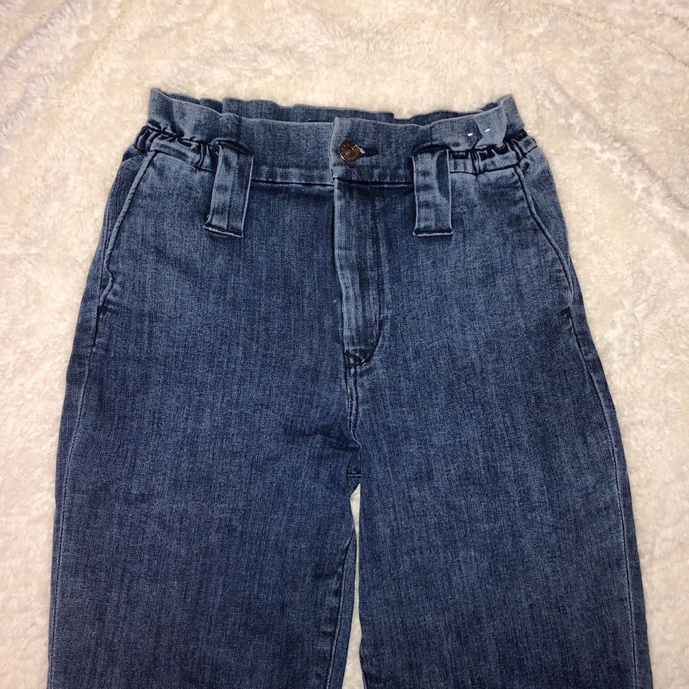 high waisted mom jeans, scrunched waistline